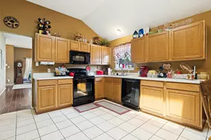 1005 Darren Dr, Burleson, TX 76028 - Photo 13
