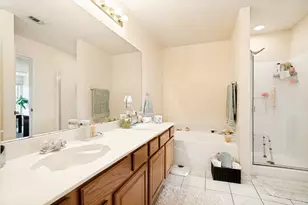 1005 Darren Dr, Burleson, TX 76028 - Photo 17