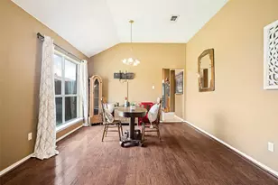 1005 Darren Dr, Burleson, TX 76028 - Photo 11