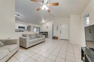 512 Matterhorn St, Cedar Hill, TX 75104 - Photo 5