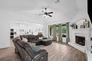 1068 Wildwood Dr, Joshua, TX 76058 - Photo 11