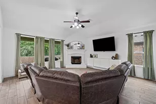 1068 Wildwood Dr, Joshua, TX 76058 - Photo 9