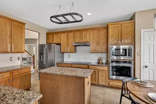 812 Cascades Dr, Allen, TX 75002 - Photo 15