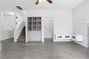 2142 Falcon Ridge Dr, Carrollton, TX 75010 - Photo 9