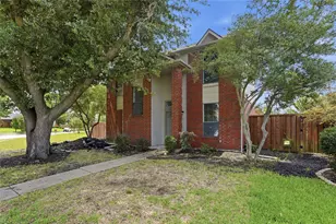 2142 Falcon Ridge Dr, Carrollton, TX 75010 - Photo 1