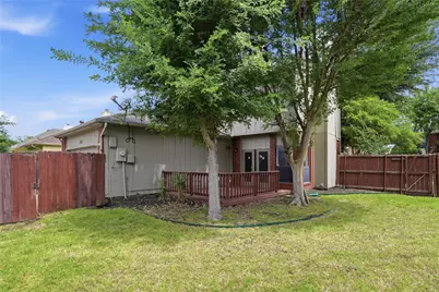 2142 Falcon Ridge Drive, Carrollton, TX 75010 - Photo 5