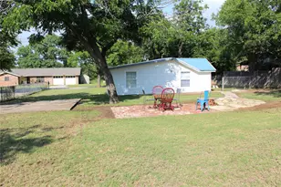 303 S Lennox St, Stephenville, TX 76401 - Photo 11