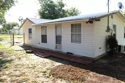 303 S Lennox Street, Stephenville, TX 76401 - Photo 1
