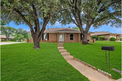 6801 Penhurst Drive, Fort Worth, TX 76133 - Photo 1