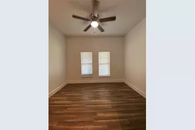 134 W Cober Drive, Grand Prairie, TX 75051 - Photo 7