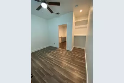 134 W Cober Drive, Grand Prairie, TX 75051 - Photo 9