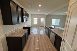 137 Sammy Fowler Ave, Venus, TX 76084 - Photo 5