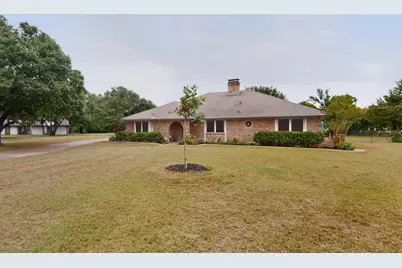 1151 Lynn Way, Waxahachie, TX 75165 - Photo 3