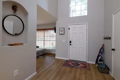 747 Cedar Leaf Circle, Lake Dallas, TX 75065 - Photo 3