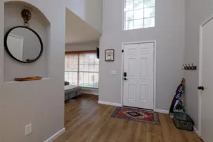 747 Cedar Leaf Cir, Lake Dallas, TX 75065 - Photo 3