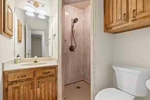 4930 High Creek Dr, Arlington, TX 76017 - Photo 23