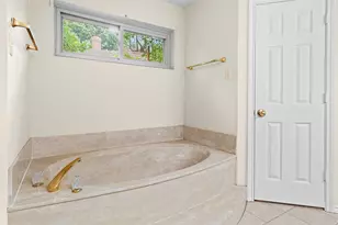 4930 High Creek Dr, Arlington, TX 76017 - Photo 21