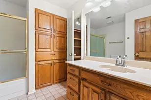 4930 High Creek Dr, Arlington, TX 76017 - Photo 25