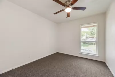 514 Valley Park Drive, Garland, TX 75043 - Photo 11