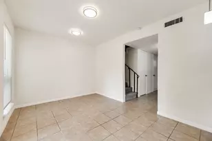 514 Valley Park Dr, Garland, TX 75043 - Photo 7