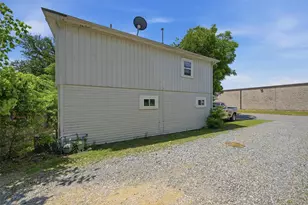310 S Barrett Ave, Denison, TX 75020 - Photo 17