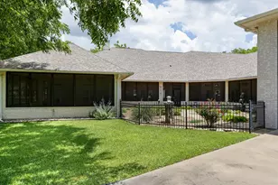5501 Flagstick Dr, Granbury, TX 76049 - Photo 37