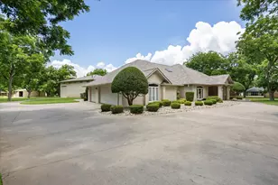 5501 Flagstick Dr, Granbury, TX 76049 - Photo 33