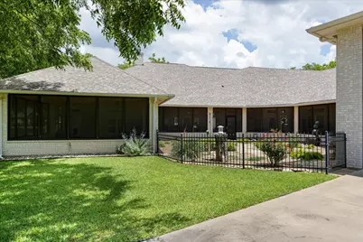 5501 Flagstick Drive, Granbury, TX 76049 - Photo 39