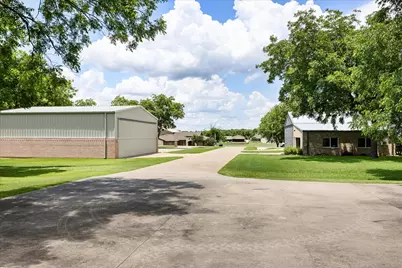 5501 Flagstick Drive, Granbury, TX 76049 - Photo 3