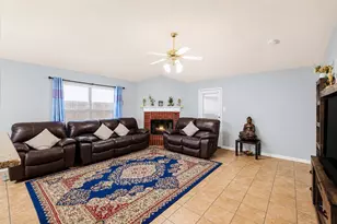 8962 Winding River Dr, Fort Worth, TX 76118 - Photo 5