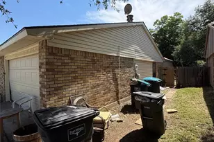 5725 Maiden Ln, Fort Worth, TX 76131 - Photo 3
