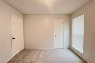 2121 Spanish Trail, Irving, TX 75060 - Photo 11