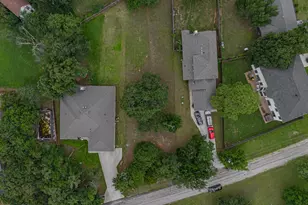 563 Valley Dr, Oak Point, TX 75068 - Photo 1