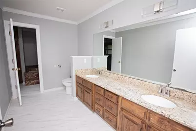 417 Summitt Avenue, Graham, TX 76450 - Photo 15