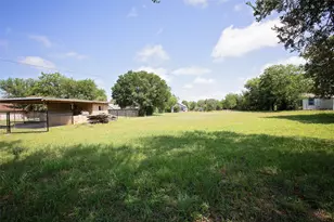 417 Summitt Ave, Graham, TX 76450 - Photo 35