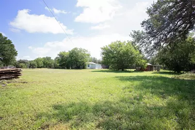417 Summitt Avenue, Graham, TX 76450 - Photo 37