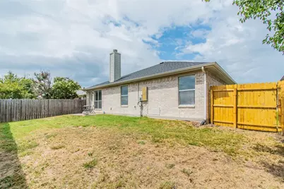 1937 Fox Meadow Trail, Grand Prairie, TX 75052 - Photo 13