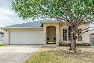 1937 Fox Meadow Trail, Grand Prairie, TX 75052 - Photo 1