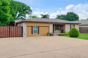 13013 Mitchell Dr, Balch Springs, TX 75180 - Photo 1