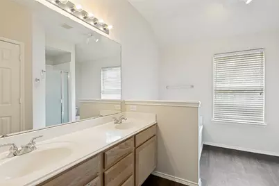 732 Fox Run Trail, Saginaw, TX 76179 - Photo 9