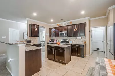 373 Pin Cushion Trail, Burleson, TX 76028 - Photo 13