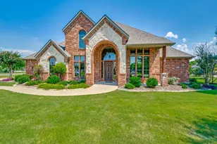 2712 Oakwood Dr, Celina, TX 75009 - Photo 1