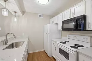 218 N Texas Blvd, Denton, TX 76201 - Photo 9
