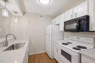 218 N Texas Boulevard #109, Denton, TX 76201 - Photo 17