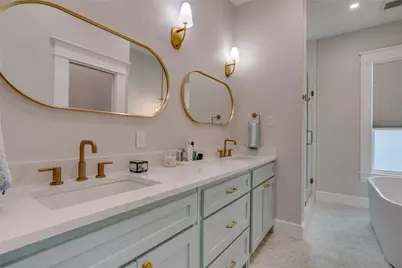 911 Woodlawn Avenue, Dallas, TX 75208 - Photo 23