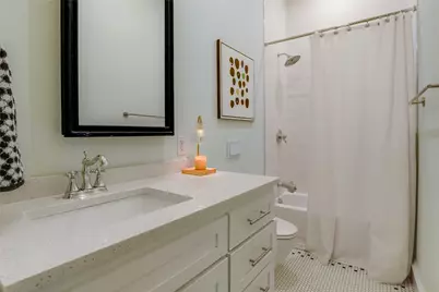 911 Woodlawn Avenue, Dallas, TX 75208 - Photo 31