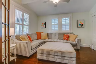 911 Woodlawn Avenue, Dallas, TX 75208 - Photo 9