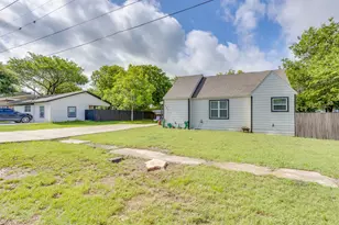 109 W Purdom Ave, Alvarado, TX 76009 - Photo 5