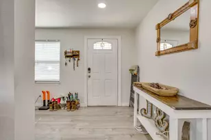 109 W Purdom Ave, Alvarado, TX 76009 - Photo 7