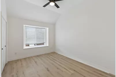 4436 Sierra Drive, Grand Prairie, TX 75052 - Photo 29